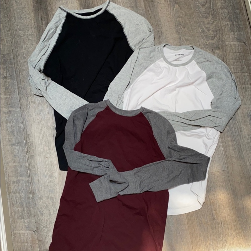 Lot of 3 men’s baseball tees